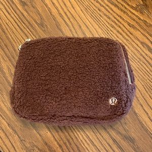 Lulu lemon satchel bag